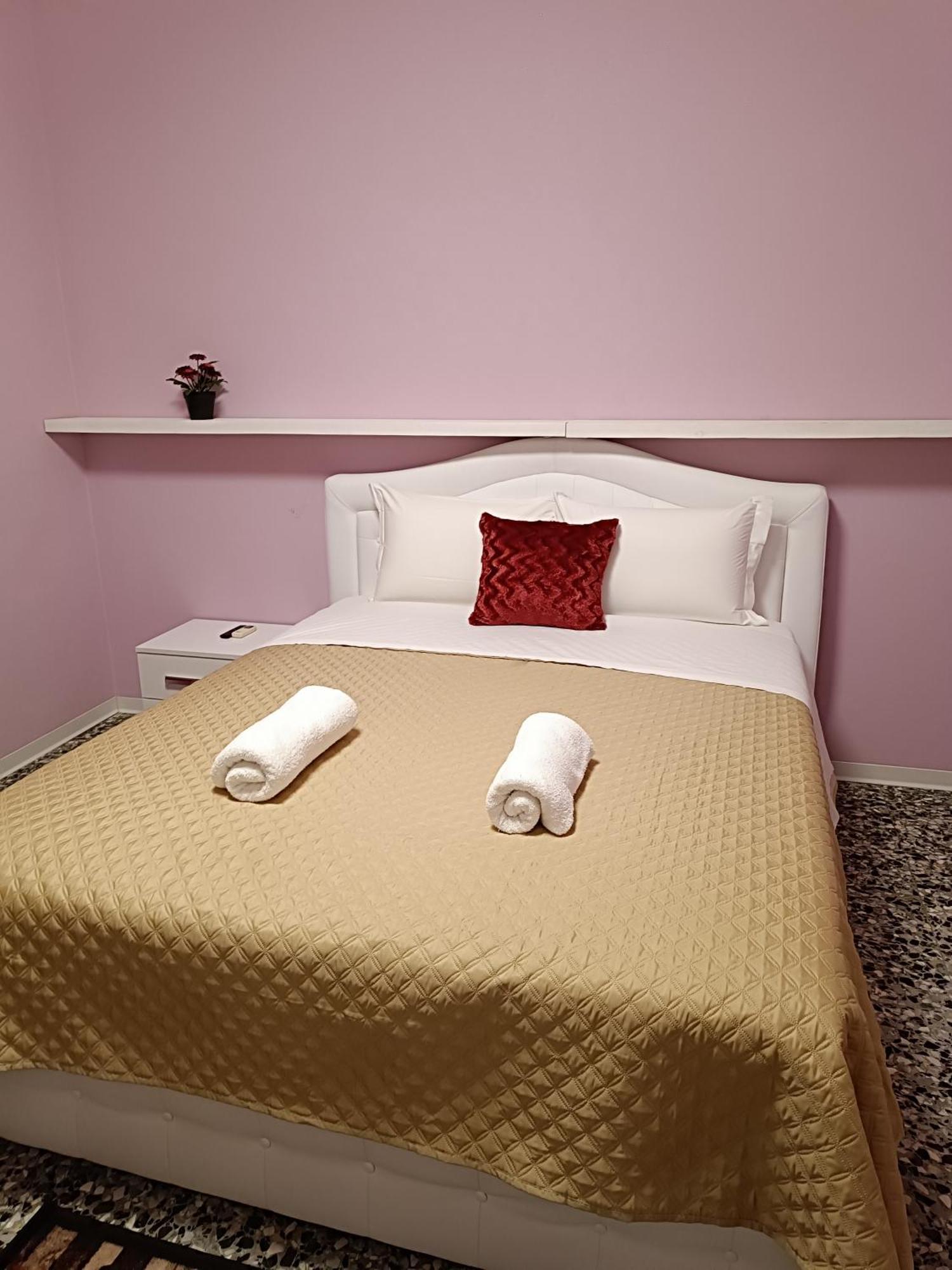 Locazione Turistica 2 Bed & Breakfast *